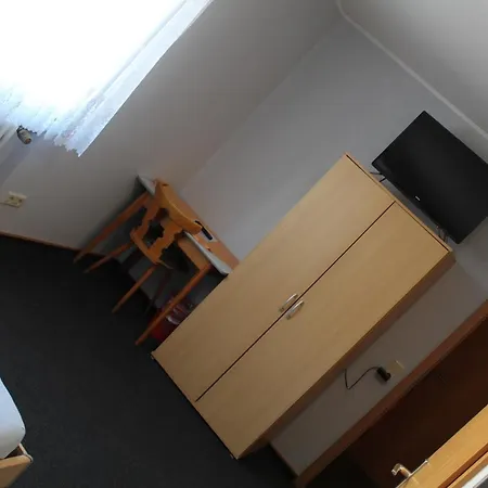 Zur Sonne Konukevi